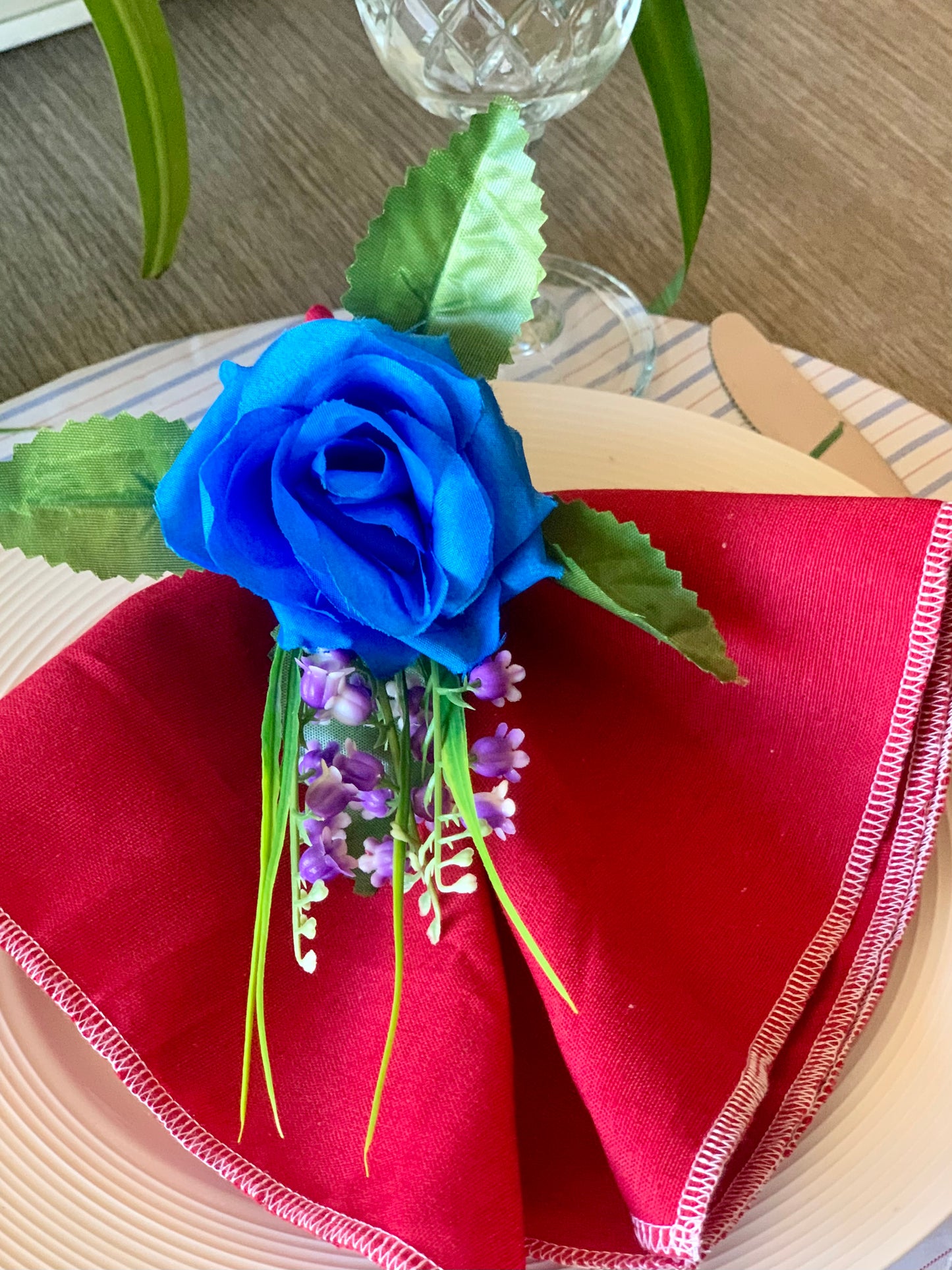 PORTATOVAGLIOLI ROSA BLU