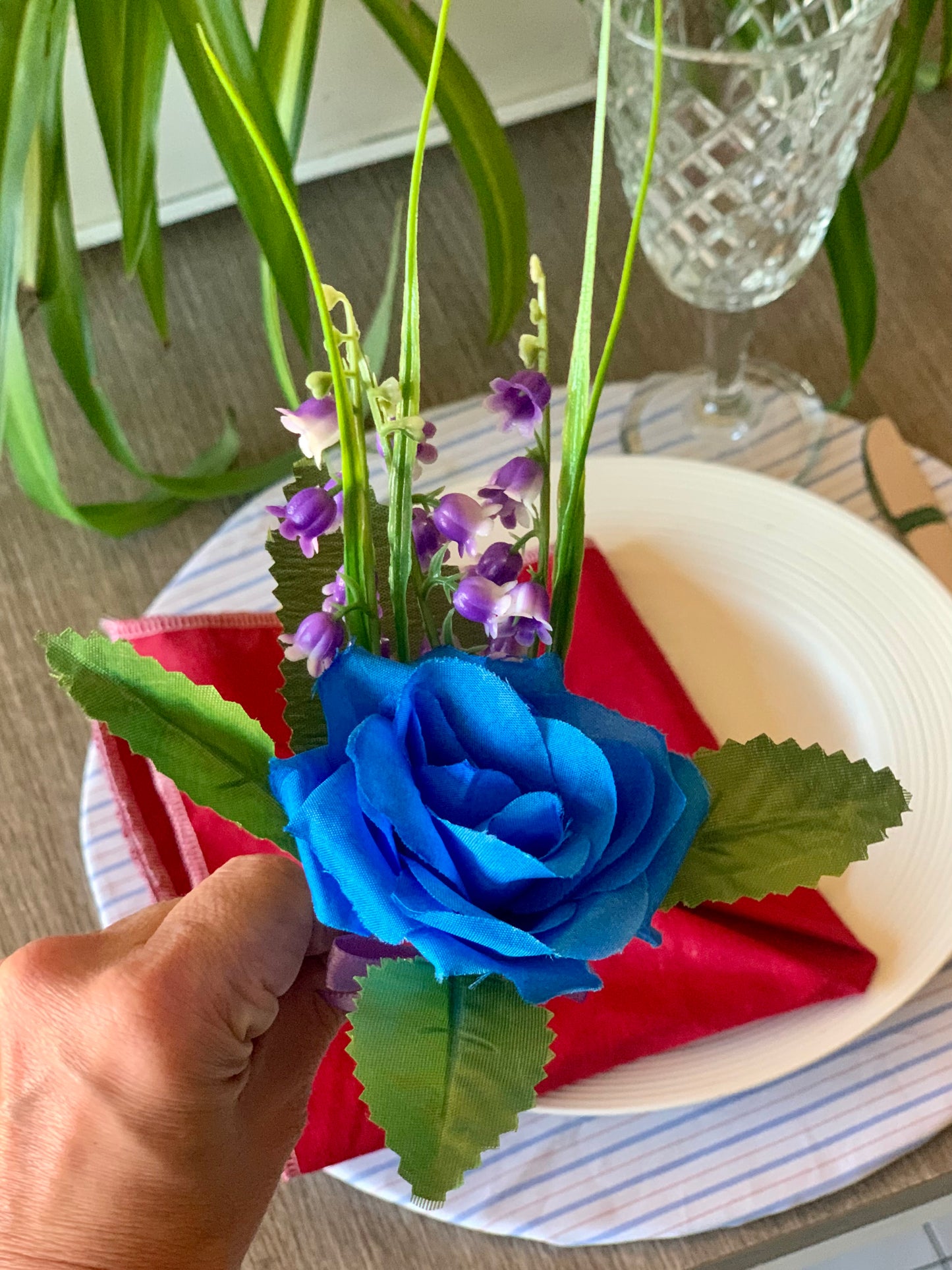 PORTATOVAGLIOLI ROSA BLU